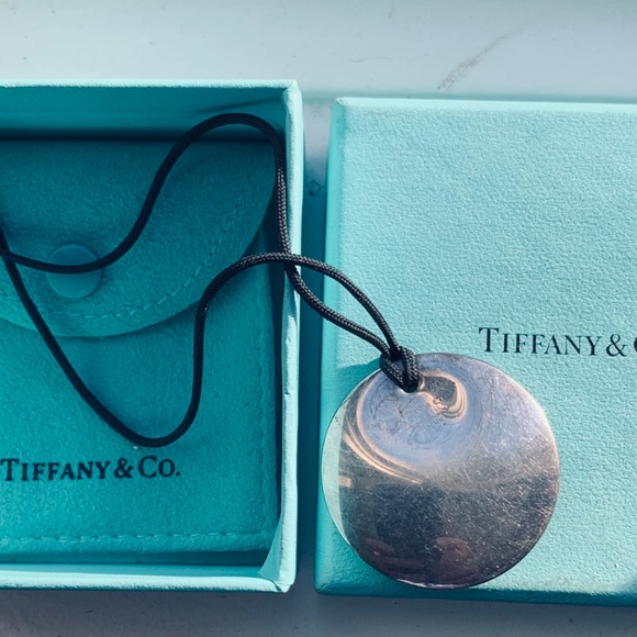 Tiffany and Co Elsa Peretti round pendant - Picture 2 of 6